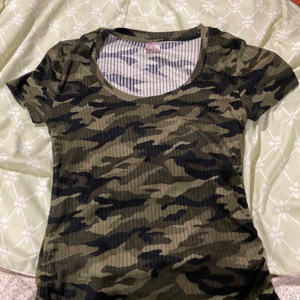 No Bo t shirt never used
